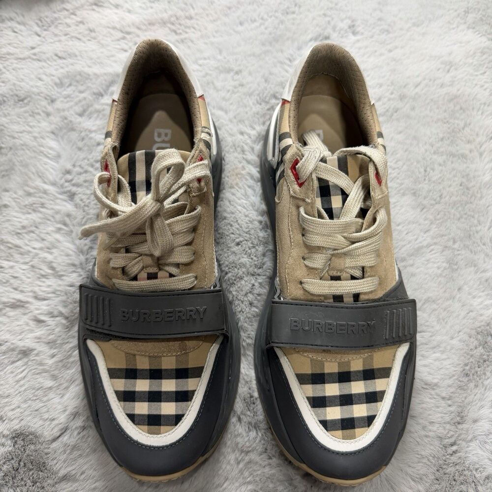 Authentic Burberry Ramsey Vintage Check Beige Low Top Sneakers Size 44/ 11 US - Picture 2 of 7